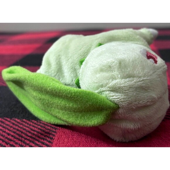 2005 Hasbro Chikorita Pokemon Miniplush 4.5" Cute Plush Nintendo Game Freak - Picture 5 of 9